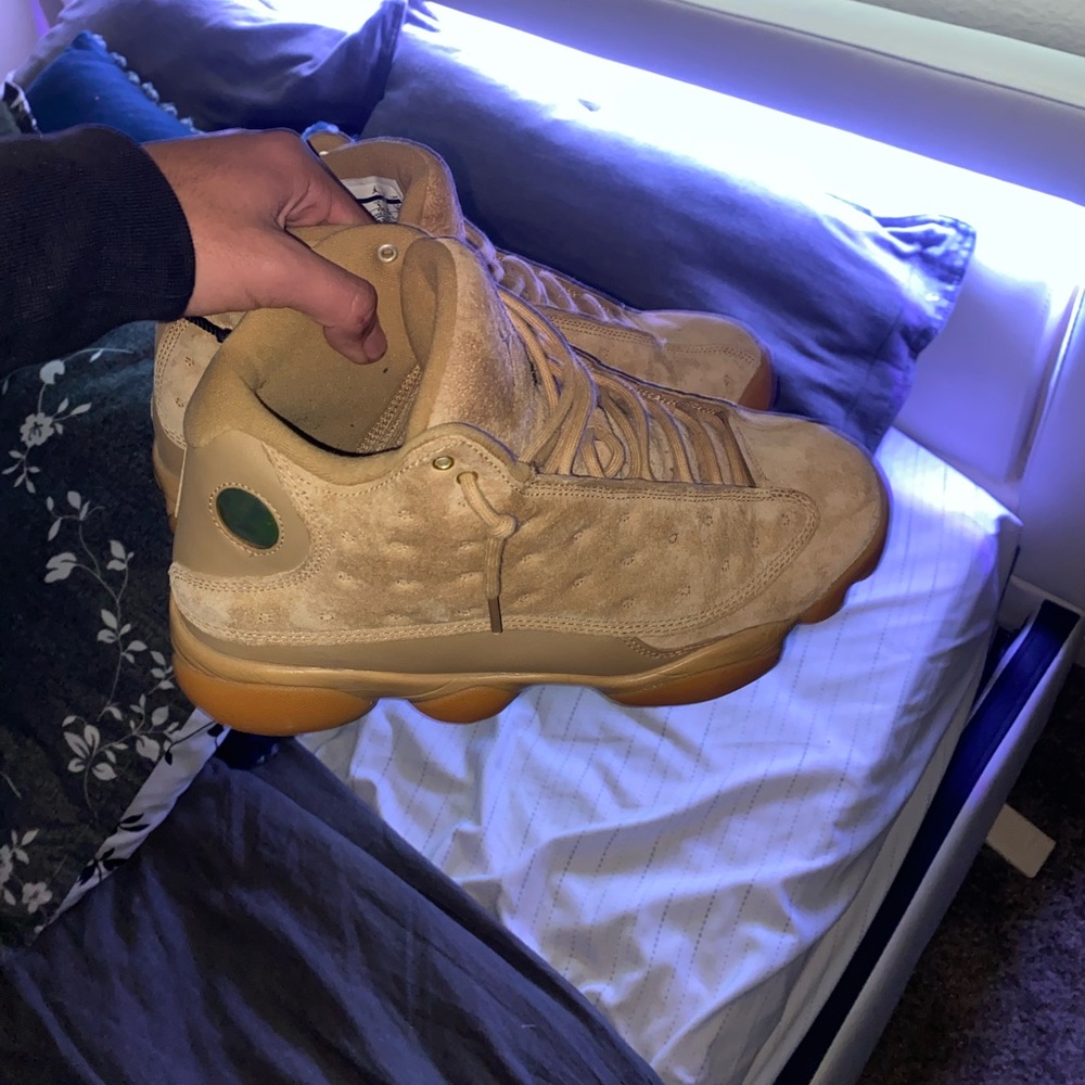 Air Jordan 13 wheats retro